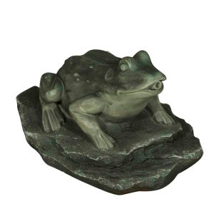 Frog on Lilypad Water Spitter Feature