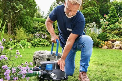 OASE FiltoClear action of pull and push being demonstrated on a FiltoClear unit.
